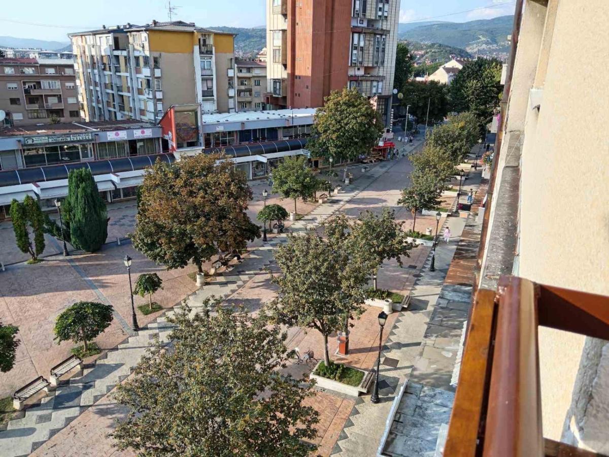 Red Square Apartment Pirot Zewnętrze zdjęcie