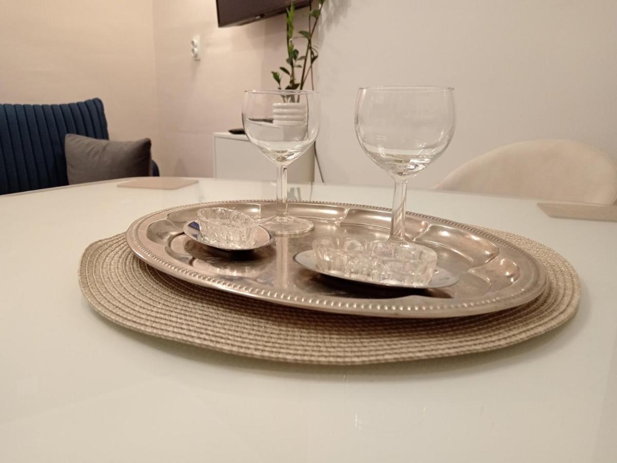 Red Square Apartment Pirot Zewnętrze zdjęcie