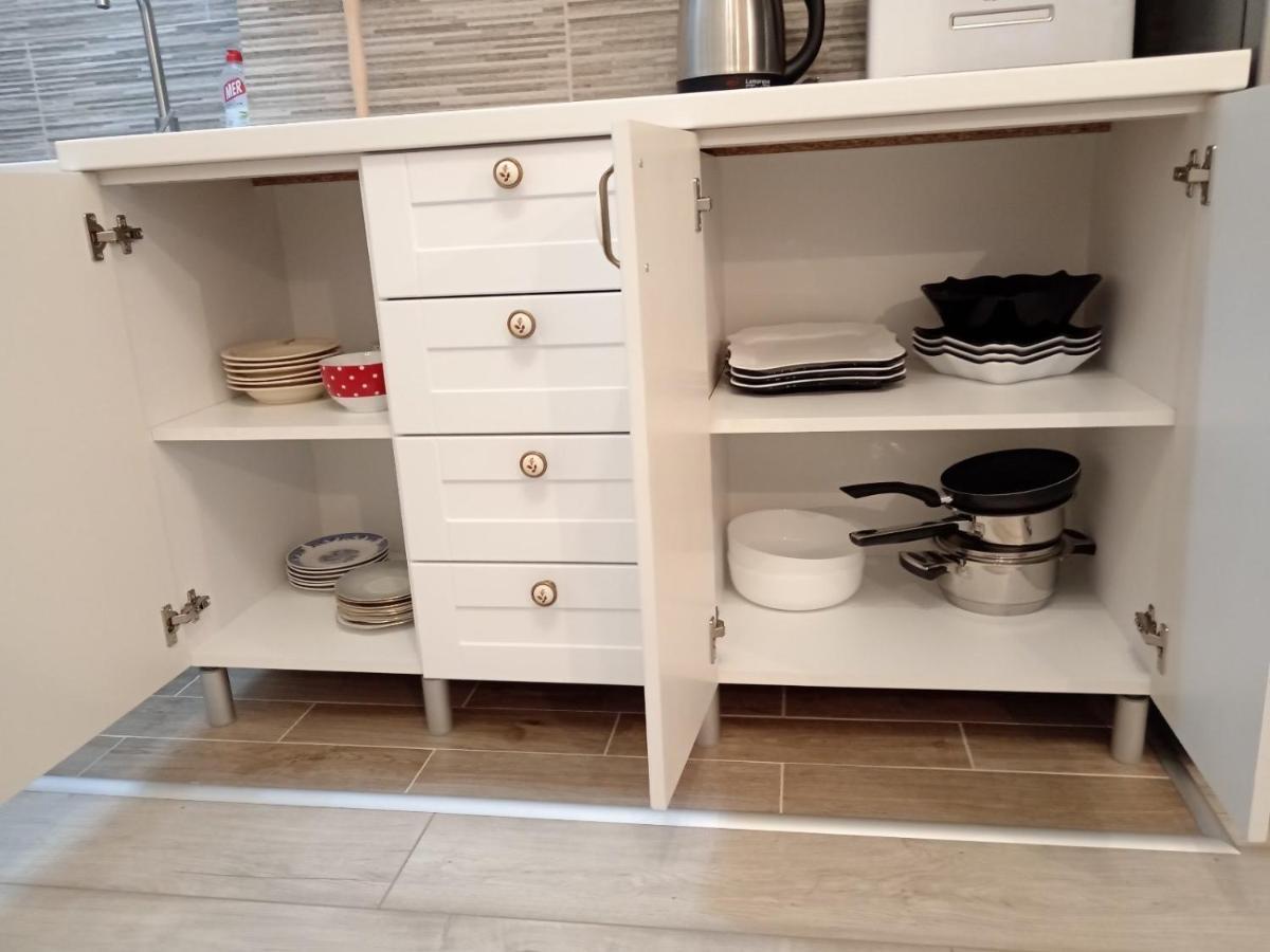 Red Square Apartment Pirot Zewnętrze zdjęcie